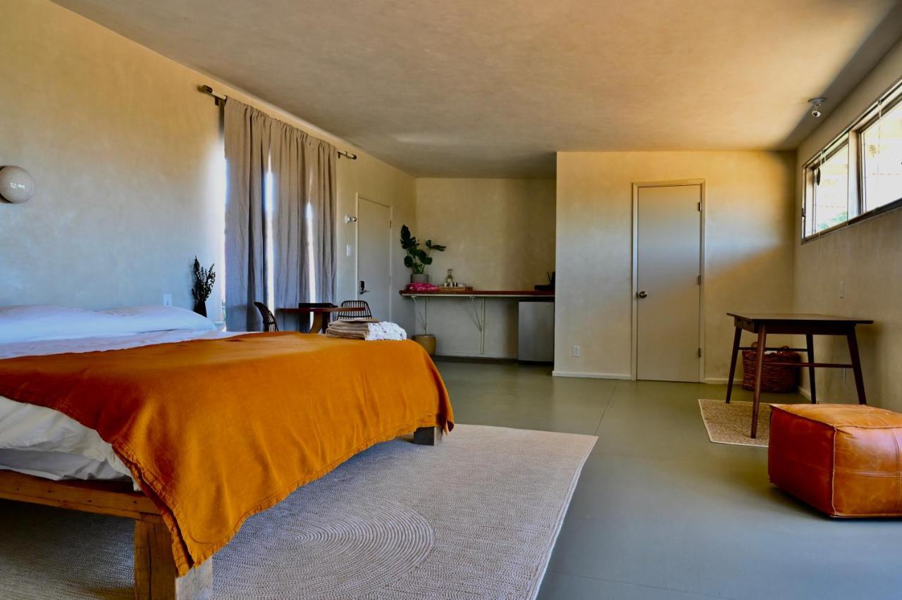 Miracle Manor Boutique Hotel & Spa Desert Hot Springs Exterior photo